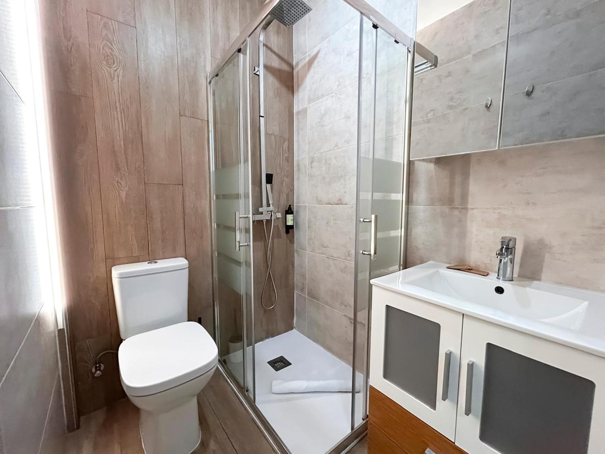 Charming Vibrant Madrid Apartment Bagian luar foto
